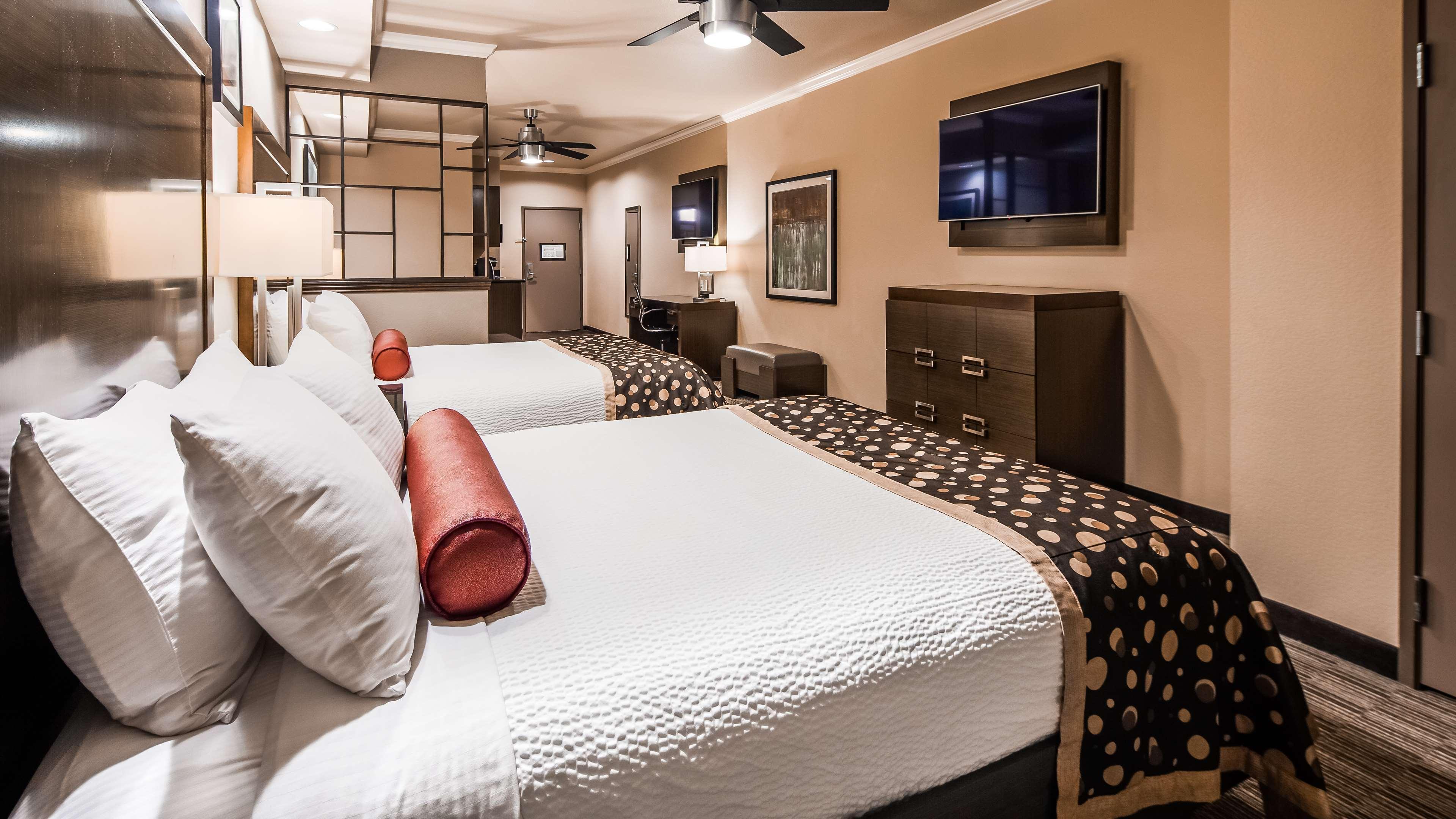 Best Western Premier Crown Chase Inn & Suites Дентон Экстерьер фото